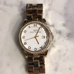 Marc by Marc Jacobs watch in gold